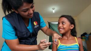 MSP, UNICEF y OPS/OMS impulsan la campaña de vacunación dirigida a niñas y niños en Ecuador