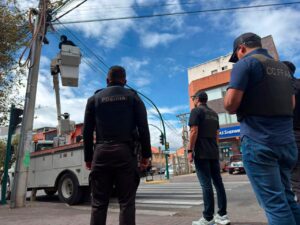 ECU 911 RETIRA 26 DISPOSITIVOS DE VIDEOVIGILANCIA NO AUTORIZADOS EN CUENCA