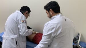 Nacionalgarantizaprocedimientosclínicos que mejoranlacalidad devidade la población: pacientede 17años recibióunaprótesisesofágicaen Hospital deCuenca